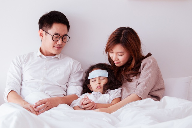 &ldquo;Bắt&rdquo; đ&uacute;ng bệnh giao m&ugrave;a gi&uacute;p trẻ lu&ocirc;n khỏe mạnh v&agrave;o m&ugrave;a lạnh - Ảnh 1.