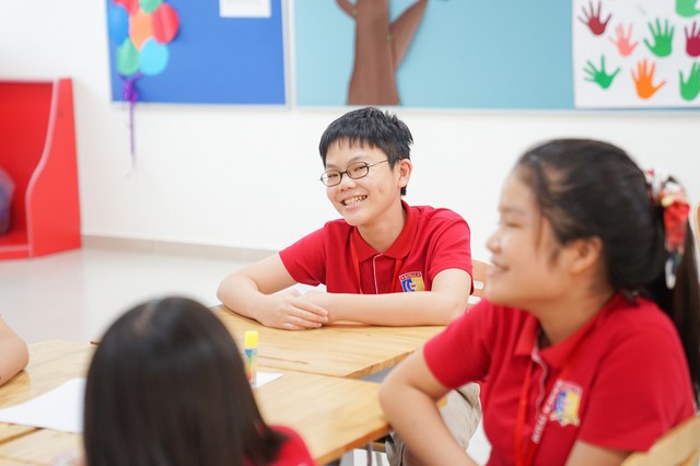 Học sinh Royal School lan tỏa th&ocirc;ng điệp &ldquo;sống xanh&rdquo; tại Royal Speaking Contest - Ảnh 2.