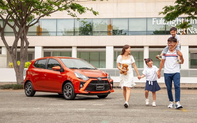 Toyota chơi lớn cuối năm, khách hàng Việt tiết kiệm hàng chục triệu đồng - Ảnh 2.