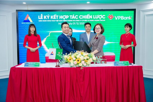 Hưng Vượng Group ký kết hợp tác chiến lược với ngân hàng VP Bank - Ảnh 1.