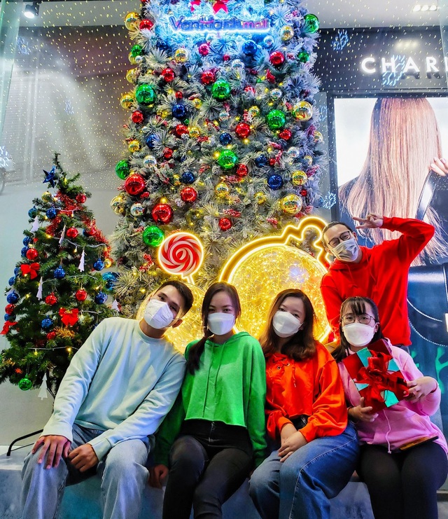Giáng sinh an lành tại Vạn Hạnh Mall - Ảnh 4.