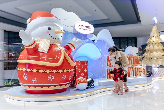 Người tuyết khổng lồ “hạ cánh” AEON MALL Hải Phòng Lê Chân đón Giáng sinh cùng thành phố Cảng - Ảnh 5.