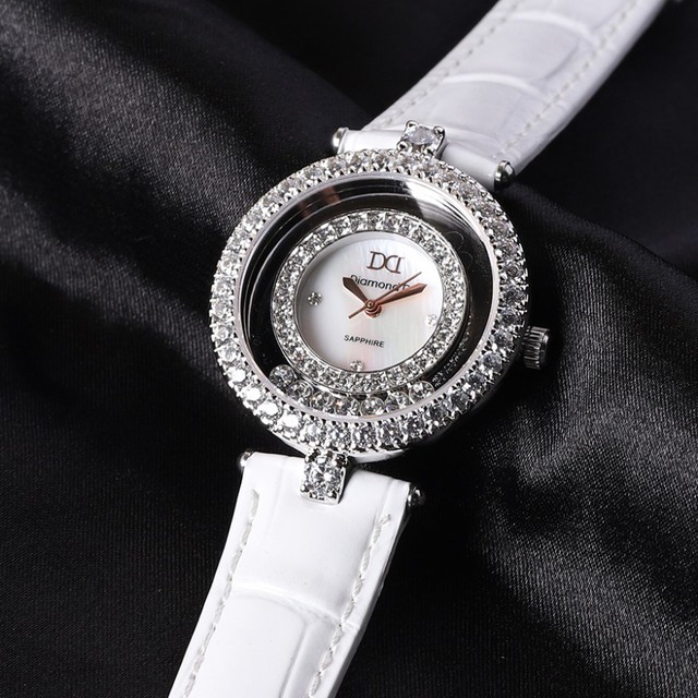 BST đồng hồ Diamond D kh&ocirc;ng thể bỏ lỡ dịp Gi&aacute;ng sinh - Ảnh 4.