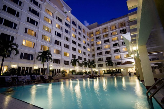 Staycation: Xu hướng &ldquo;cứu rỗi t&iacute;n đồ x&ecirc; dịch dịp cuối năm - Ảnh 4.