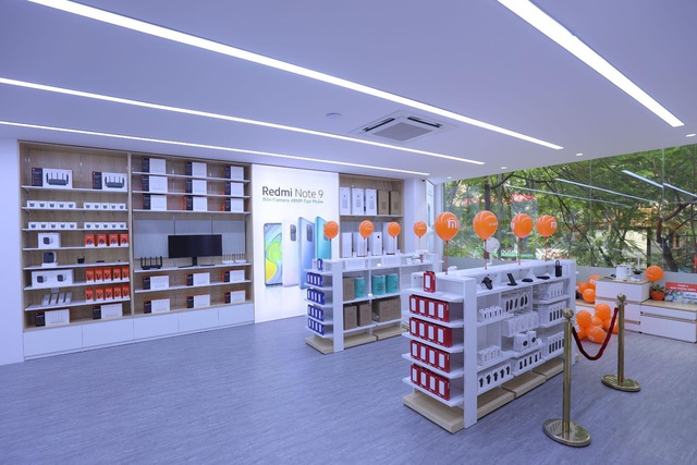 Khai trương Xiaomi Zone tại Vạn Hạnh Mall, ưu đãi tổng giá trị lên đến 500 triệu đồng - Ảnh 1.