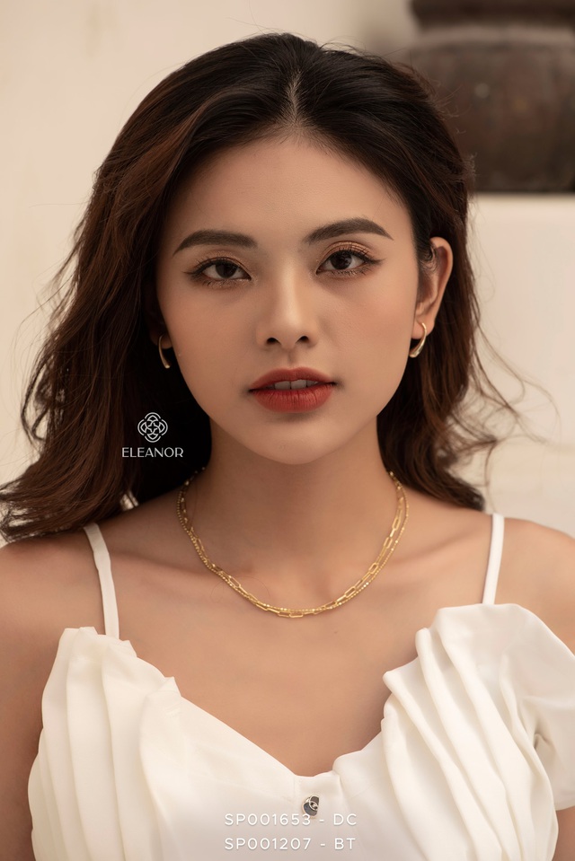 Eleanor - câu thần chú hóa giải lời nguyền cho hội mê nữ trang nhưng hay than thở “em không có gì để đeo hết” - Ảnh 5.
