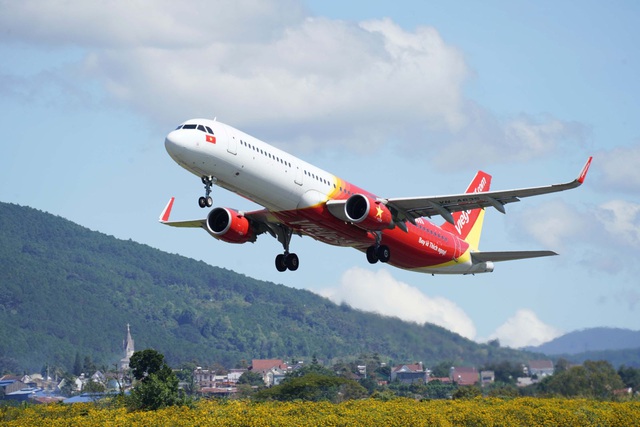 Tiên phong phòng chống dịch, Vietjet đảm bảo an toàn cao nhất cho các chuyến bay - Ảnh 4.