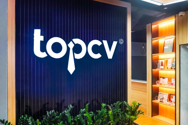 TopCV - Nền tảng công nghệ tuyển dụng “sát cánh” cùng nhà tuyển dụng - Ảnh 1.