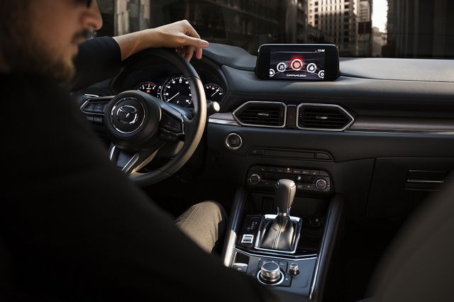 Bán kỷ lục năm 2020, Mazda CX-5 tiếp tục trong top được mua nhiều nhất đầu năm 2021 - Ảnh 2. Bán kỷ lục năm 2020, Mazda CX-5 tiếp tục trong top được mua nhiều nhất đầu năm 2021 - Ảnh 2.