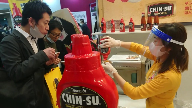 Tương ớt Chin-su ghi dấu ấn trong triển lãm thực phẩm và đồ uống quốc tế tại Nhật - Ảnh 3.