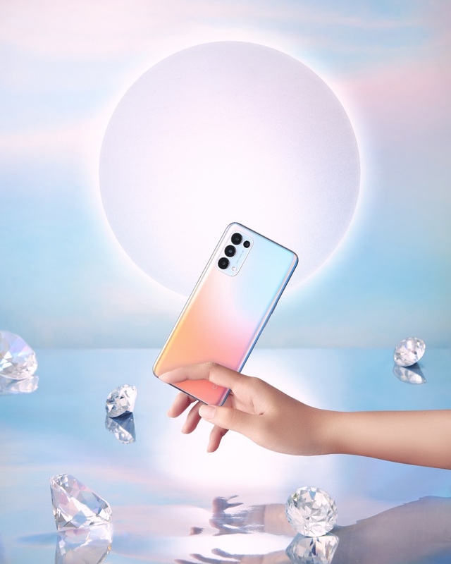 Trầm trồ thiết kế Reno5 5G Bạc Đa Sắc, ít ai biết đằng sau là cả quá trình nghiên cứu phức tạp - Ảnh 3.