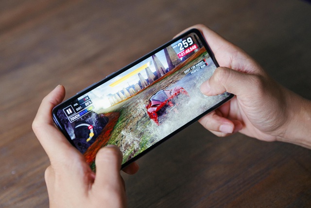 Trên tay Samsung Galaxy A52 và A72, thiết bị giúp giới trẻ “thăng hạng ngàn trải nghiệm” - Ảnh 7.