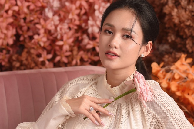 Cảm hứng hoa hồng trong những bộ sưu tập thời trang kinh điển - Ảnh 5.