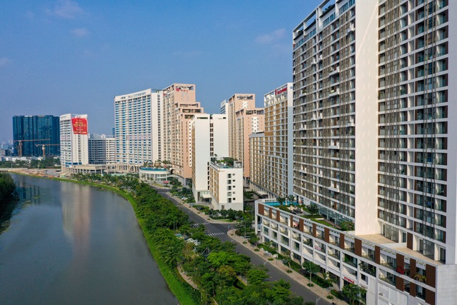Sài Gòn thiếu nguồn cung căn hộ cao cấp, Phú Mỹ Hưng tung ra giỏ hàng ngầu nhất - Ảnh 2.