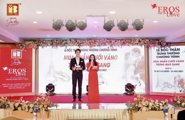 Bảo Tín Minh Châu bốc thăm và trao giải thưởng mùa cưới 2020 - 2021 đợt 2 - Ảnh 1.