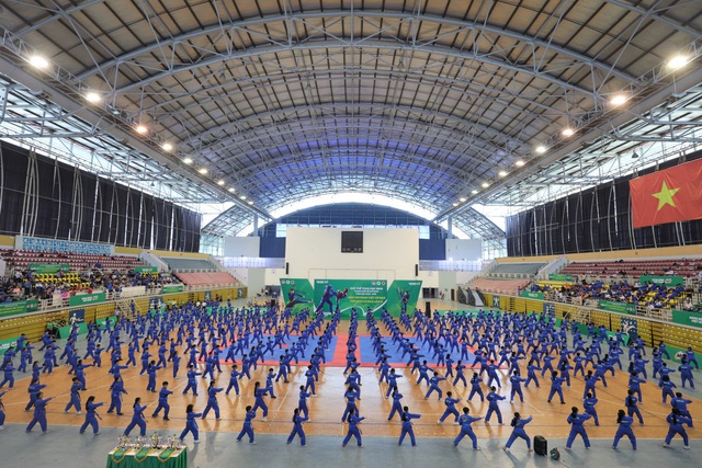 Mang Vovinam đến gần hơn với các em học sinh và cộng đồng - Ảnh 1.