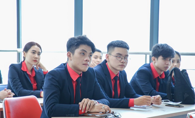 Doanh nghiệp đánh giá cao sinh viên thực tập qua việc “xắn tay áo” làm việc - Ảnh 4.