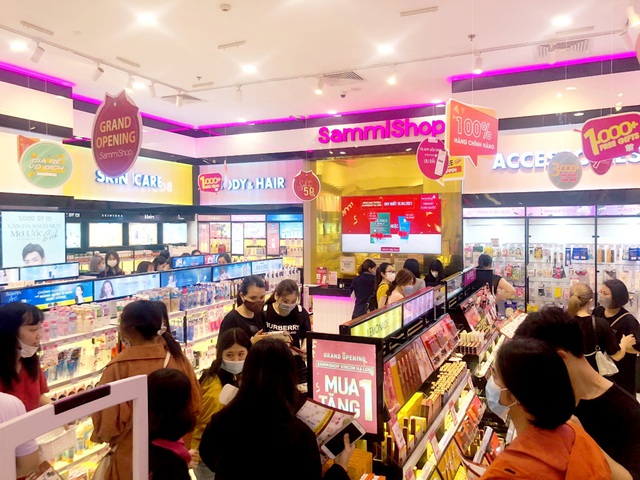 Sammi Shop khiến giới trẻ “phấn khích” trước loạt khuyến mãi mua 1 tặng 1 nhân dịp khai trương 2 cửa hàng mới tại Vincom - Ảnh 3.