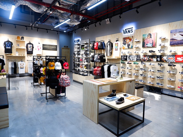 Khám Phá Ngay Không Gian Mua Sắm “Sang Xịn Mịn” Premium Store Của Sneaker  Buzz Vừa Chính Thức Có Mặt Tại Hà Nội