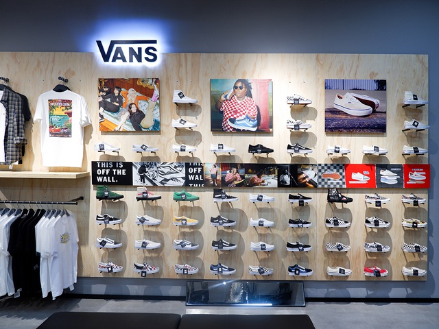 Khám phá ngay không gian mua sắm “sang xịn mịn” Premium Store của Sneaker Buzz vừa chính thức có mặt tại Hà Nội - Ảnh 5.