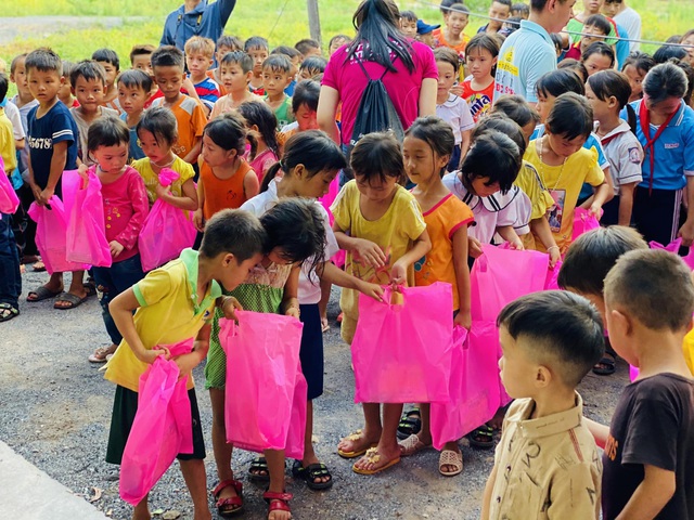 “Tiền Heo Vàng” của MoMo mang hạnh phúc thật cho trẻ em Việt Nam - Ảnh 4.