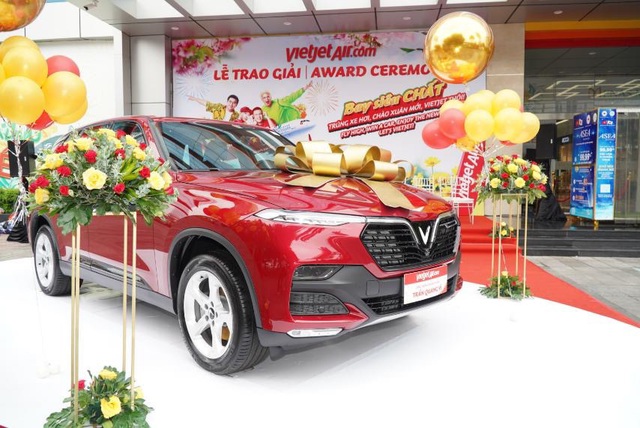 Vietjet tặng xe hơi trị giá 1,5 tỷ đồng cho khách hàng may mắn nhất mùa lễ hội cuối năm - Ảnh 1.