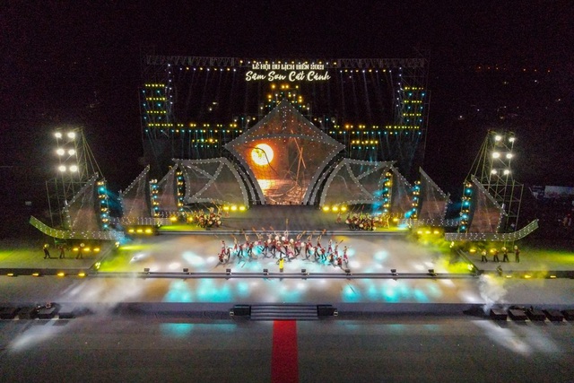 Khu đô thị quảng trường biển Sun Grand Boulevard chính thức ra mắt tại Sầm Sơn - Ảnh 1.