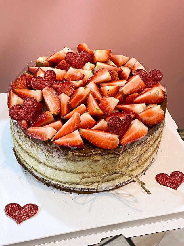 Bán Tiramisu lạ hoắc không rượu rum, không cafe, tiệm bánh này vẫn hút gần 40K followers, lý do là đây! - Ảnh 2.