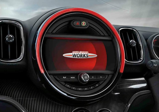 MINI Cooper S 5-Cửa - Mẫu xe thời trang đậm chất Anh cho người Việt - Ảnh 2. MINI Cooper S 5-Cửa - Mẫu xe thời trang đậm chất Anh cho người Việt - Ảnh 2.