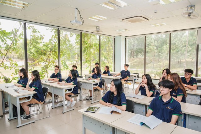 65% học sinh đạt chứng chỉ IELTS trước khi tốt nghiệp tại một trường THPT ở H&agrave; Nội - Ảnh 1.