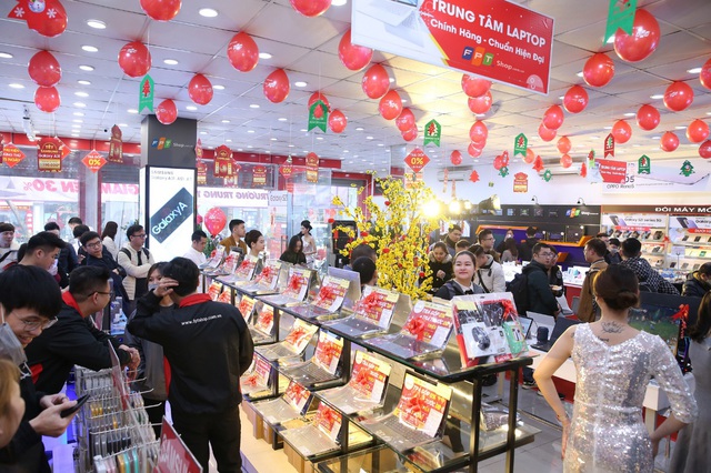 Laptop FPT Shop: Thiết kế mỏng, giá nhẹ nhàng, chỉ từ 7,49 triệu - Ảnh 1.