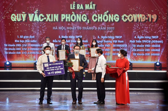 Toyota Việt Nam đồng hành cùng Việt Nam ủng hộ 10 tỷ đồng cho Quỹ Vắc-xin phòng Covid-19 - Ảnh 1.