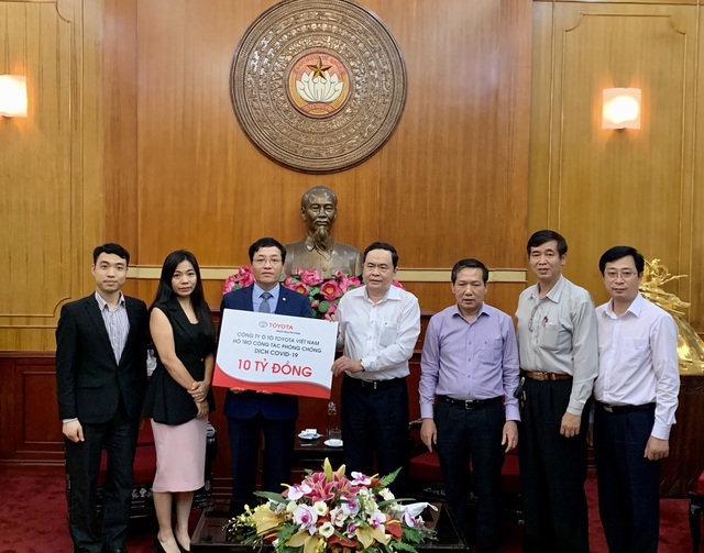Toyota Việt Nam đồng hành cùng Việt Nam ủng hộ 10 tỷ đồng cho Quỹ Vắc-xin phòng Covid-19 - Ảnh 2.