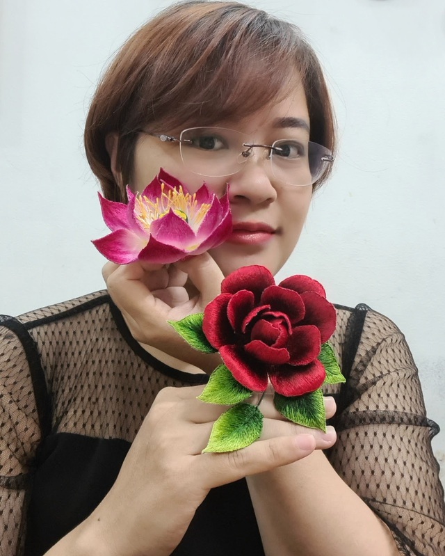 Nghệ nhân thêu tay Quản Thị Cúc - nghệ nhân trẻ tiên phong truyền nghề thêu online - Ảnh 2.