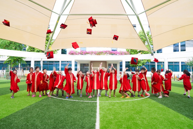 Royal School miễn phí học hè trực tuyến cho học sinh toàn quốc - Ảnh 5.