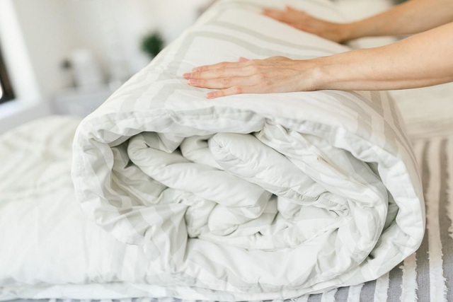 Giường ngủ - nơi tập trung rất nhiều vi khuẩn và cách vệ sinh hiệu quả - Ảnh 2.