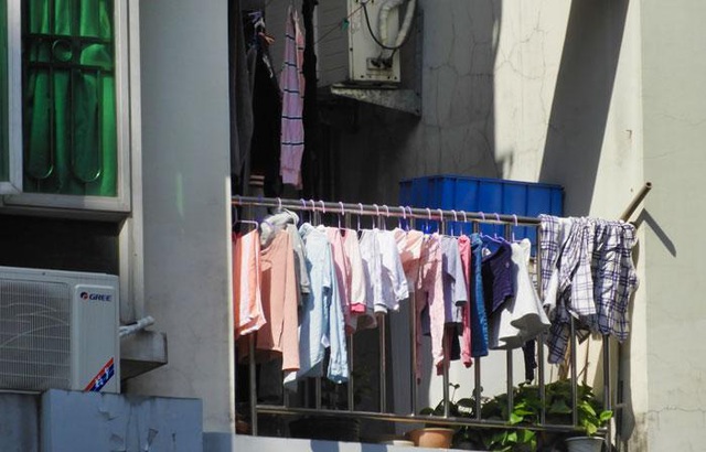 3 lý do gia đình sống tại căn hộ chung cư yêu thích máy sấy quần áo - Ảnh 1.
