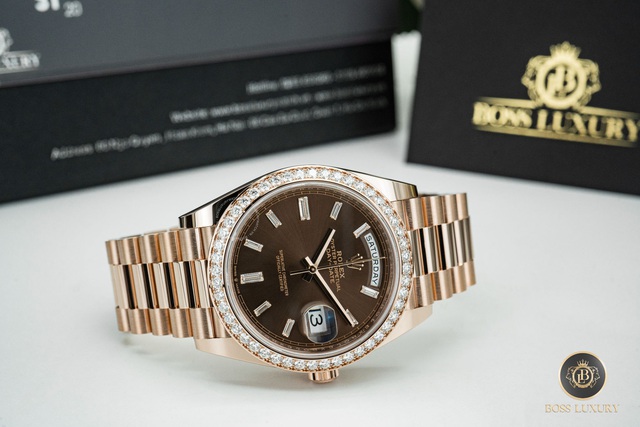 Mê mẩn với 4 mẫu đồng hồ vàng nguyên khối tuyệt đẹp tại Boss Luxury - Ảnh 1.