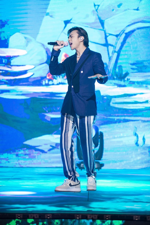 Tối nay l&agrave;m g&igrave;: Phường hội Gen Z rủ nhau l&ecirc;n Lazlive xem cả Vbiz quẩy tung m&ugrave;a h&egrave; - Ảnh 7.