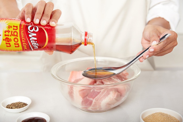 Thịt kho t&agrave;u với trứng: C&ocirc;ng thức n&acirc;ng tầm hương vị từ masterchef - Ảnh 3.