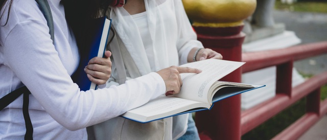 Thi &ldquo;Pốc&rdquo; kh&ocirc;ng? C&acirc;u n&oacute;i chiếm spotlight m&ugrave;a thi của Gen Z - Ảnh 1.