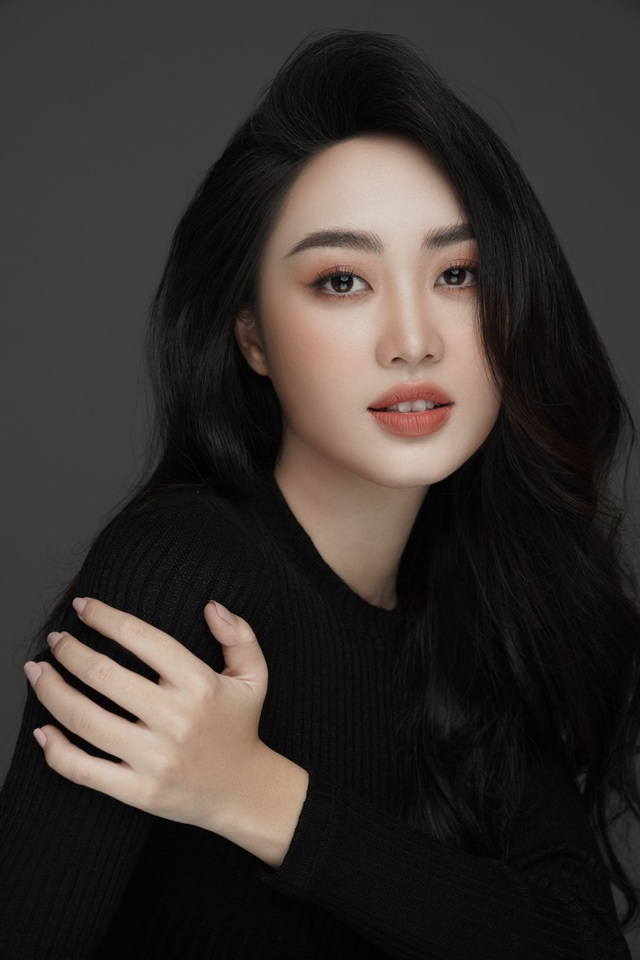 Gặp gỡ cô nàng Gen Z tài năng của Đại học Phương Đông hiện đang là gương mặt nổi bật tại Miss World Việt Nam 2021 - Ảnh 2.
