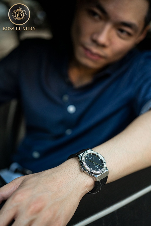 Boss Luxury chỉ ra 3 quy tắc phối đồng hồ đeo tay cho quý ông tuổi 40 - Ảnh 1.
