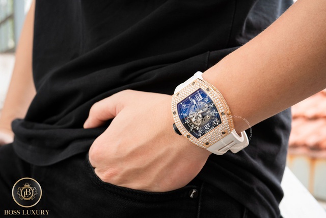 Boss Luxury chỉ ra 3 quy tắc phối đồng hồ đeo tay cho quý ông tuổi 40 - Ảnh 2.