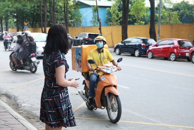Vietnam Post đảm bảo an toàn khi phát hàng - Ảnh 1.