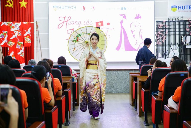 Sinh viên Ngôn ngữ Nhật HUTECH học tập hiệu quả nhờ trải nghiệm văn hóa Nhật - Ảnh 1.