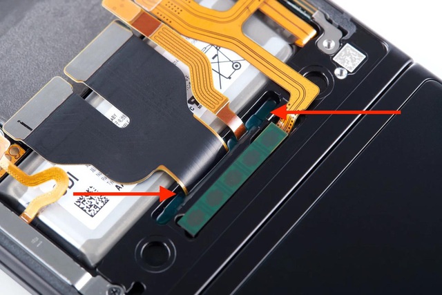 Galaxy Z Fold3, chuyện chưa kể về thiết kế chống nước và bút S-Pen - Ảnh 3.