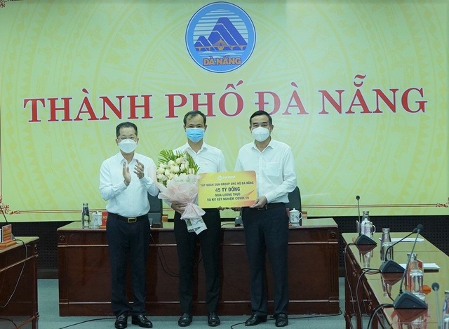 Sun Group hỗ trợ 30.000 suất lương thực tới các hộ nghèo tại Đà Nẵng trong thời gian giãn cách chống dịch - Ảnh 3.