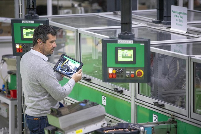 Factory automation applications: the future of the manufacturing industry - Photo 2.