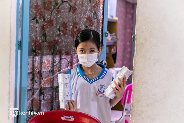 Ấm lòng mùa dịch: Trân quý những ly sữa tươi sạch tiếp sức trẻ nhỏ Sài Gòn - Ảnh 6.
